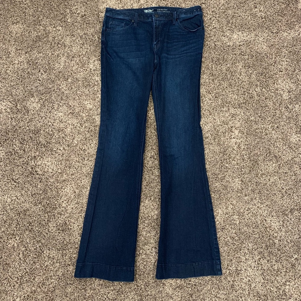 HIGH RISE FLARE JEANS 👖- SIZE 12 | 31R - STRETCHY
